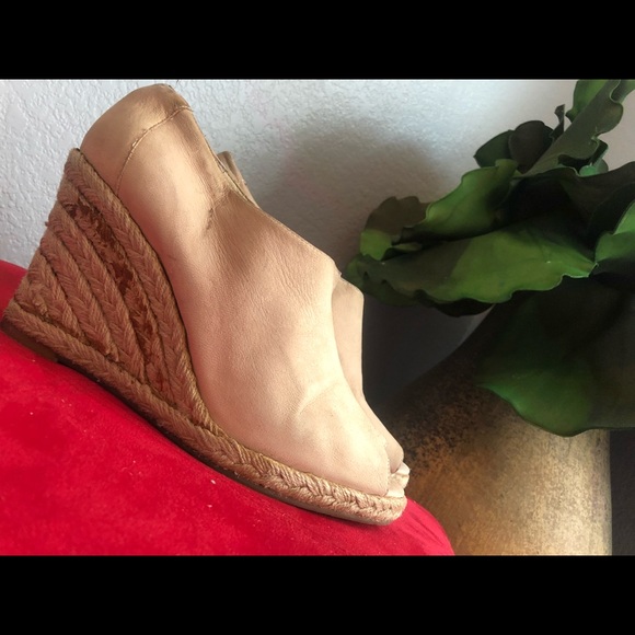 Enzo Nude wedges - Picture 3 of 3